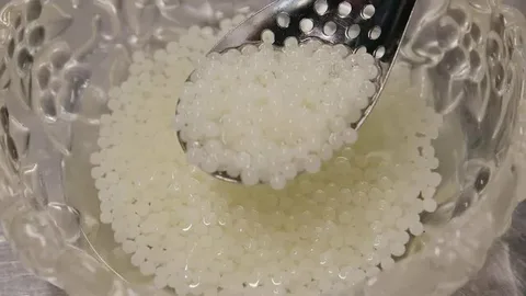 تصویر 2 از خاویار سفید مزه ظریف ماندگاری بالا